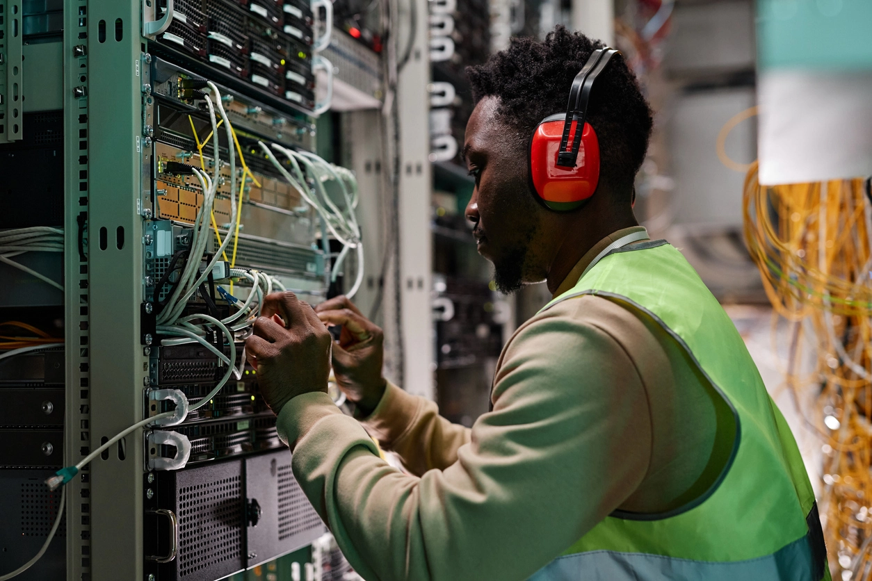 wireless camera network planning for a remote commercial building