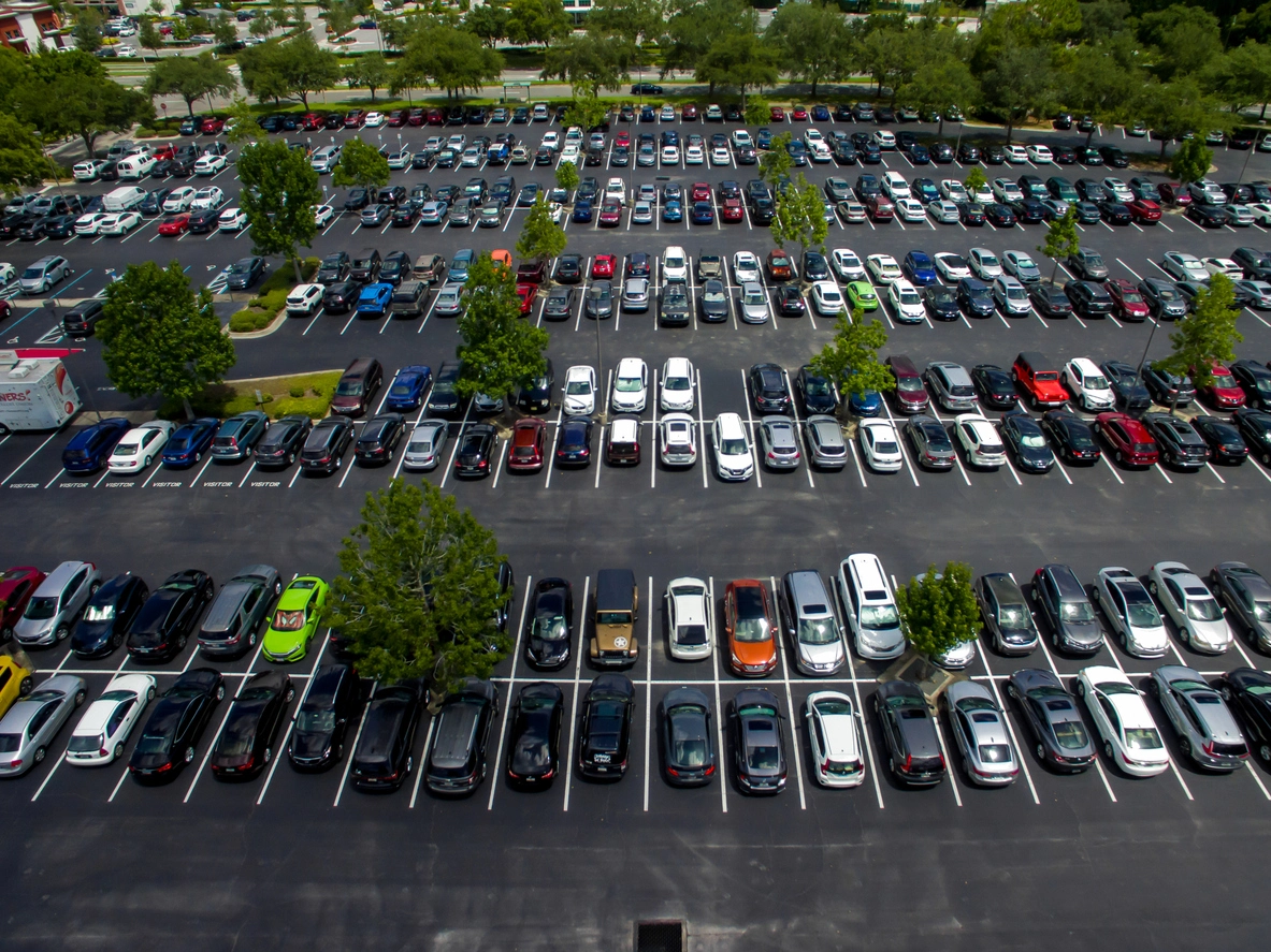 commercial parking lot security camera surveillance