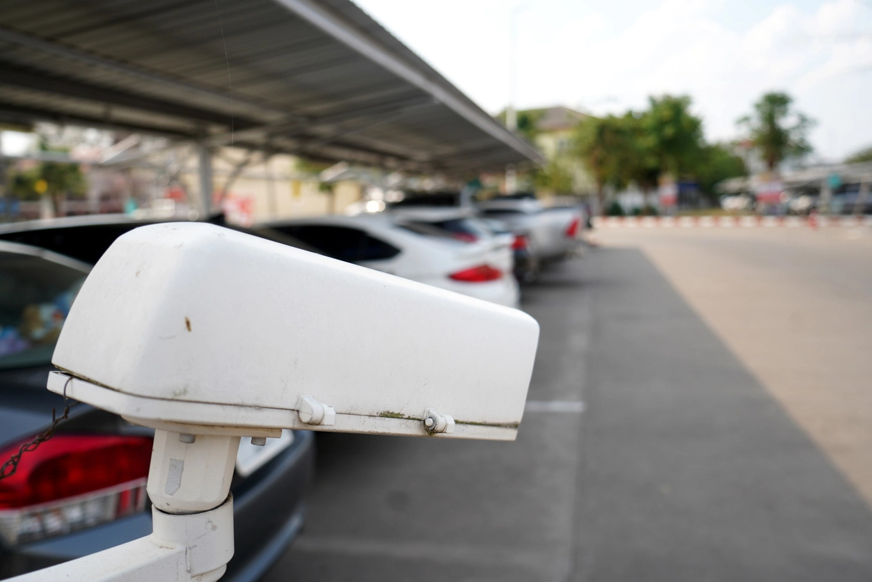 Commercial license plate recognition analytics monitoring vehicle access