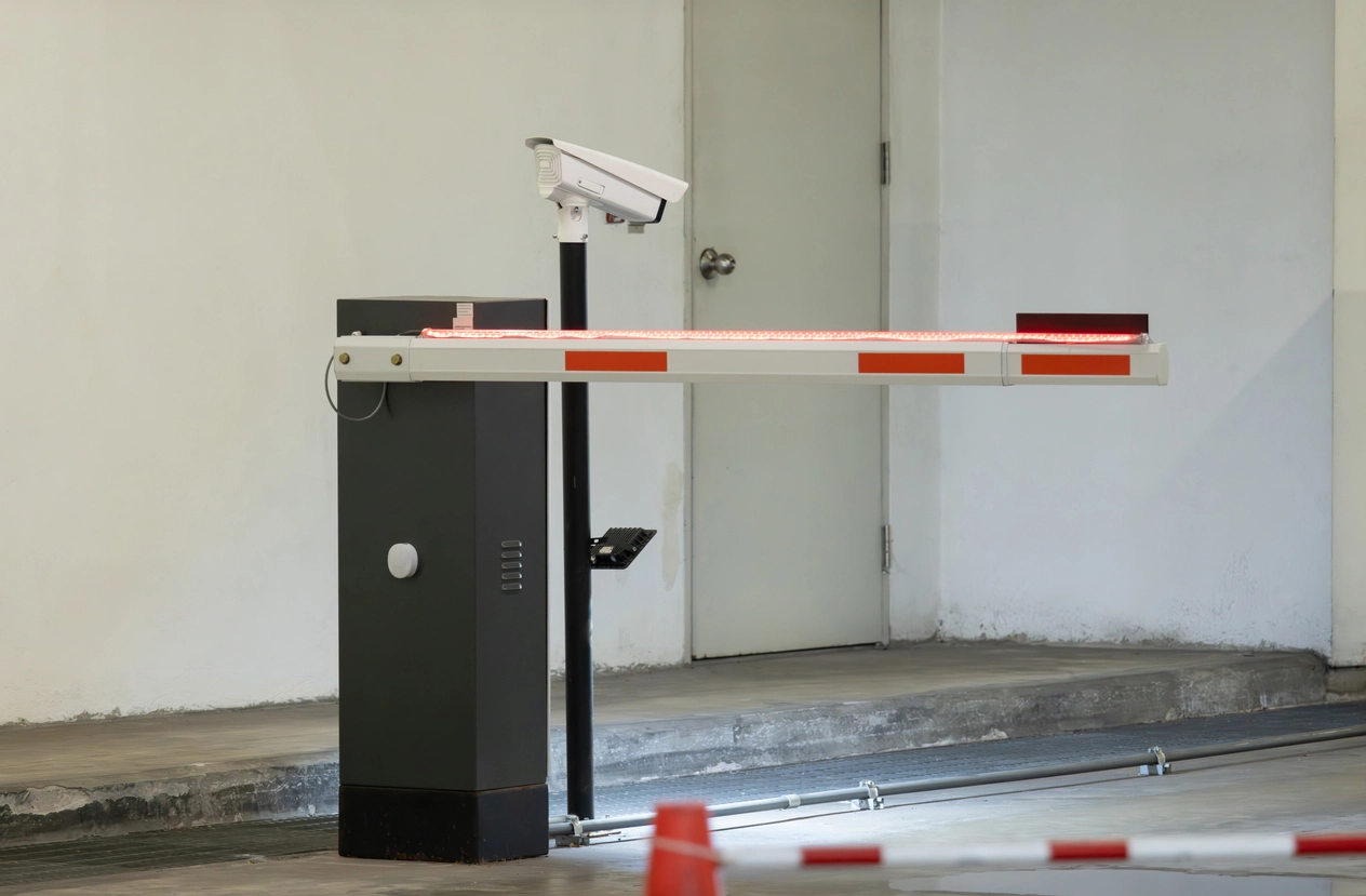 Vehicle lane planned for dedicated license plate camera coverage